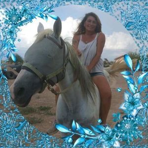 Meet your Posher, Corinne